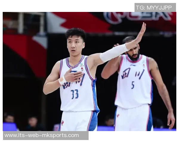 韩硕：从篮球场上的新星到商业领域的多面手之路探索